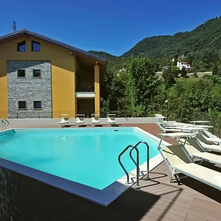 Sleeps 6 Pool T421317 Argegno